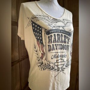 Women’s Harley Davidson 2016 Legendary Destin, Florida tshirt.